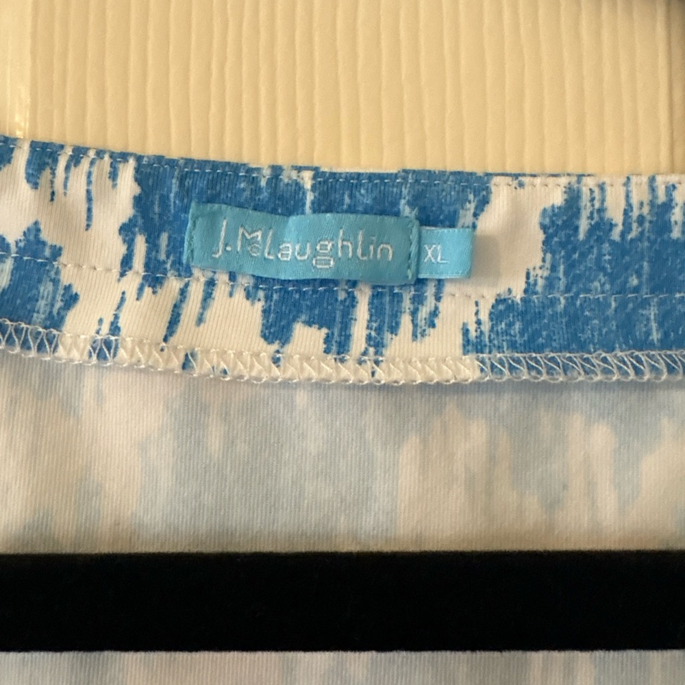 J McLaughlin Women’s XL Dress with Pockets *small flaws as shown in pics - Picture 3 of 6
